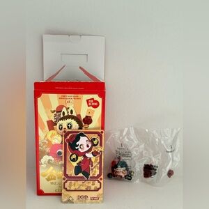 Pop Mart Wealthy Snake's New Year Celebration Fortunate Hand Series - Skullpanda